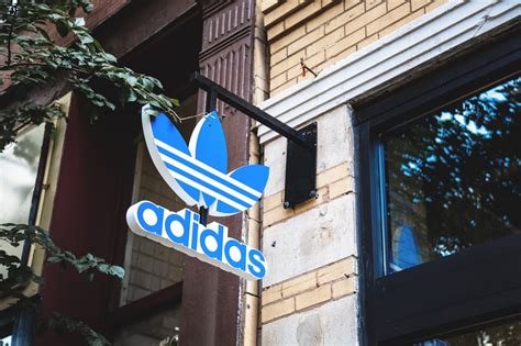 adidas Originals Store 10250 